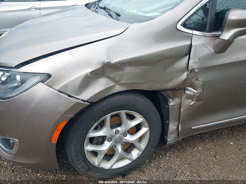 2017 Chrysler Pacifica VIN 2C4RC1BG9HR777163 IAAI salvage auction — LEFT FRONT, Salvage (Illinois), sold $1,900 on 2026-07-09 (photo 6)