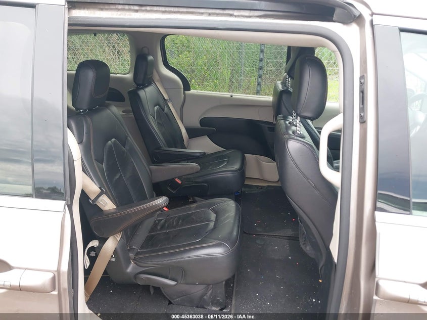 2017 Chrysler Pacifica VIN 2C4RC1BG9HR777163 IAAI salvage auction — LEFT FRONT, Salvage (Illinois), sold $1,900 on 2026-07-09 (photo 8)