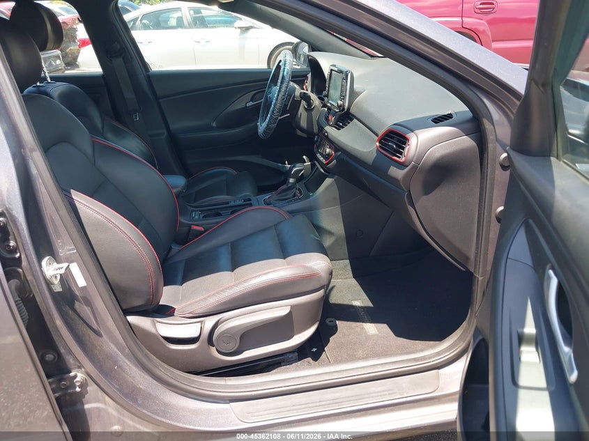 2018 Hyundai VIN KMHH55LC0JU071521 IAAI salvage auction — REAR END, Salvage Title, sold $2,800 on 2026-07-16 (photo 5)