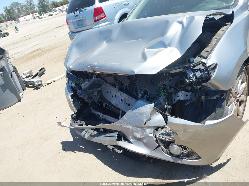 2014 Mazda 3 VIN JM1BM1W3XE1200485 IAAI salvage auction — NORMAL WEAR, Clear - Dealer Only (California), sold $550 on 2026-07-15 (photo 6)
