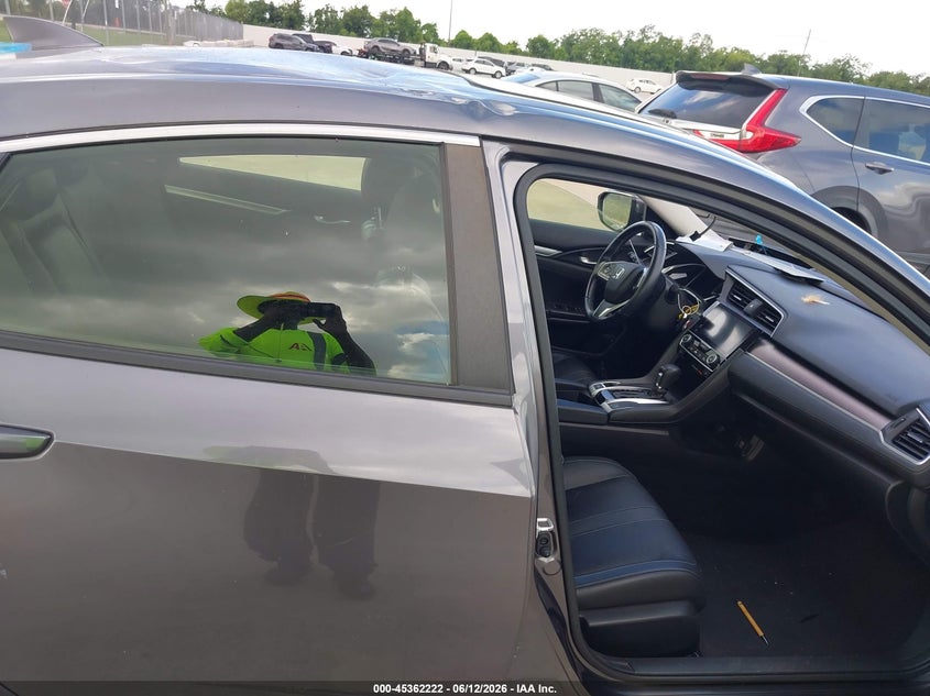 2018 Honda Civic VIN JHMFC1F77JX009930 IAAI salvage auction — LEFT & RIGHT, Original (Texas), sold $7,250 on 2026-07-17 (photo 5)