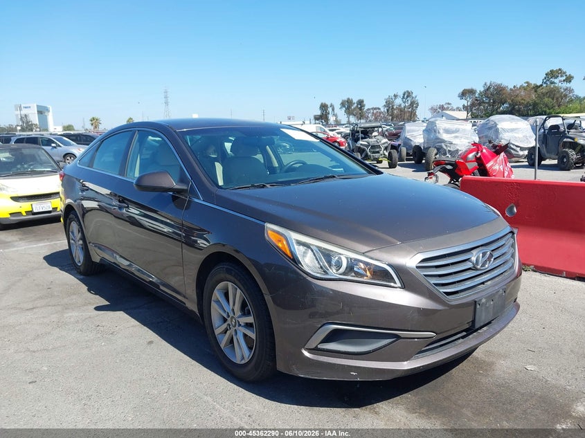 2016 Hyundai Sonata VIN 5NPE24AF3GH375971 IAAI salvage auction — Normal Wear, Clear - Dealer Only (California), sold $2,075 on 2026-06-18 (photo 1)