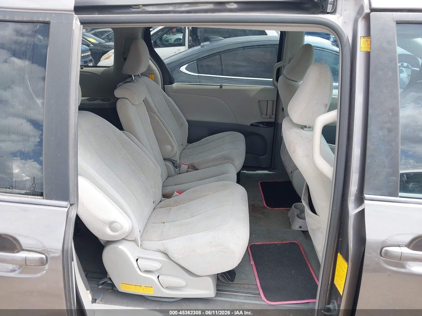 2011 Toyota Sienna VIN 5TDKK3DC1BS092907 IAAI salvage auction — FRONT END, Original (Texas), sold $1,050 on 2026-07-22 (photo 8)