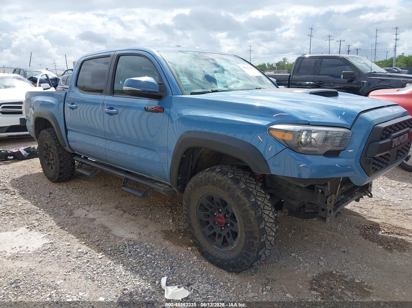 2018 Toyota Tacoma VIN 5TFCZ5AN2JX143891 IAAI salvage auction — FRONT & REAR, Original (Texas), sold $10,800 on 2026-07-16 (photo 1)