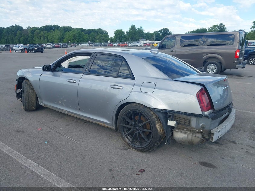2016 Chrysler 300 VIN 2C3CCAGG6GH162075 IAAI salvage auction — RIGHT SIDE, Clear (Indiana), sold $850 on 2026-08-29 (photo 3)