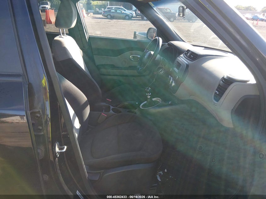 2015 Kia Soul VIN KNDJN2A29F7118193 IAAI salvage auction — LEFT FRONT, Salvage (Ohio), sold $675 on 2026-07-15 (photo 5)