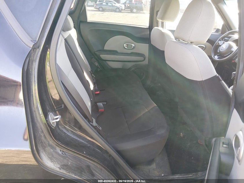2015 Kia Soul VIN KNDJN2A29F7118193 IAAI salvage auction — LEFT FRONT, Salvage (Ohio), sold $675 on 2026-07-15 (photo 8)