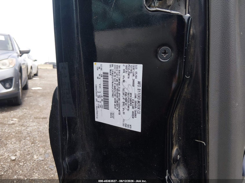 2004 Ford Explorer sport trac VIN 1FMZU77K44UC07982 IAAI salvage auction — RIGHT SIDE, Salvage (Tennessee), sold $275 on 2026-07-09 (photo 9)