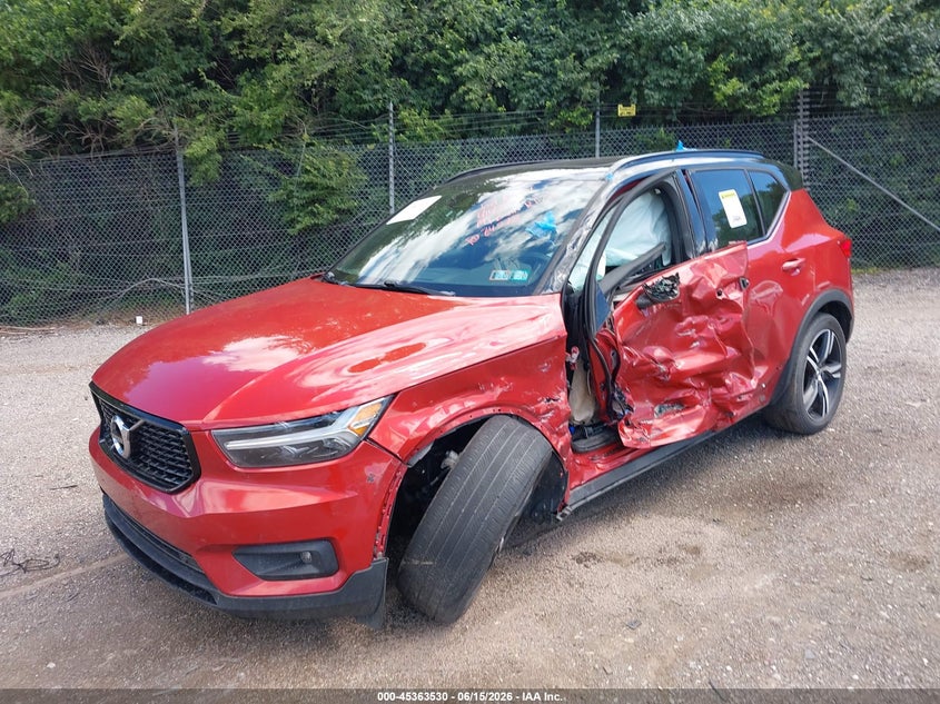 2021 Volvo Xc40 VIN YV4162UM2M2405960 IAAI salvage auction — LEFT SIDE, Salvage (Pennsylvania), sold $3,550 on 2026-07-10 (photo 2)