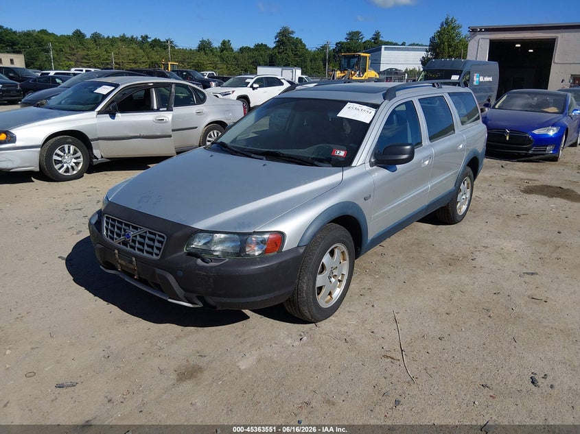 2004 Volvo Xc70 VIN YV1SZ59H741160309 IAAI salvage auction — RIGHT SIDE, Salvage (New Hampshire), sold $300 on 2026-08-12 (photo 2)