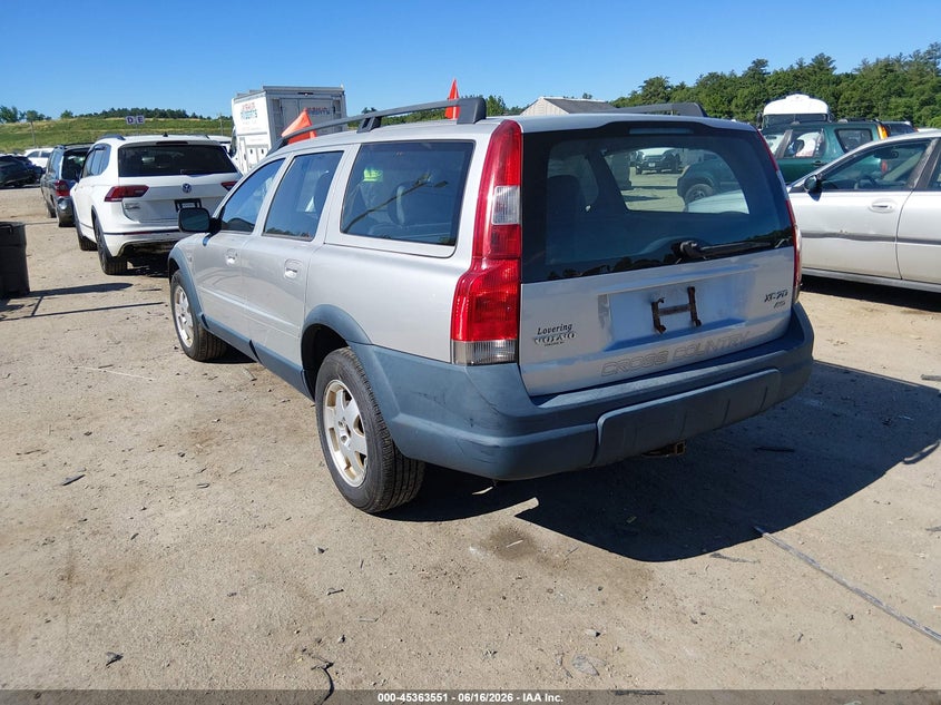 2004 Volvo Xc70 VIN YV1SZ59H741160309 IAAI salvage auction — RIGHT SIDE, Salvage (New Hampshire), sold $300 on 2026-08-12 (photo 3)