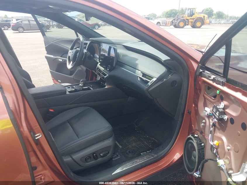 2025 Lexus Rx VIN 2T2BAMCA1SC095383 IAAI salvage auction — FRONT END, Salvage (Minnesota), sold $21,200 on 2026-07-30 (photo 5)