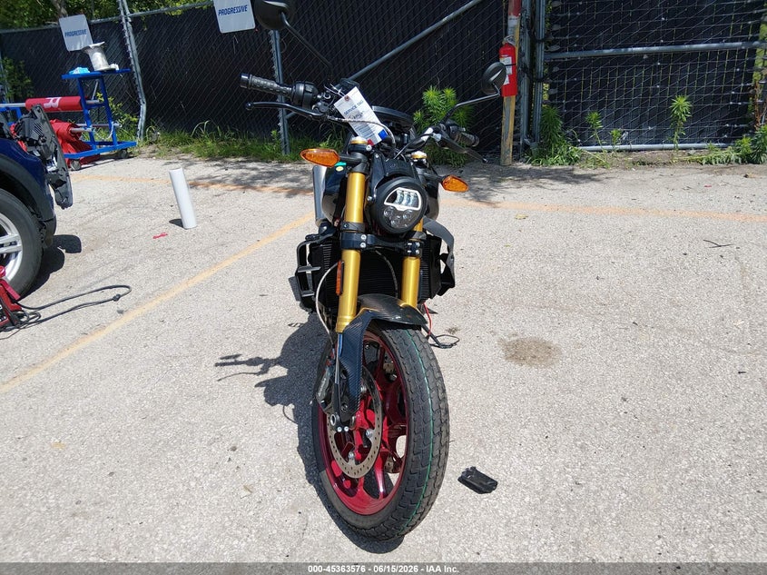 2022 Indian motorcycle co. Ftr VIN 56KRTE258N3005127 IAAI salvage auction — REAR END, Salvage (Kansas), sold $3,550 on 2026-07-08 (photo 5)