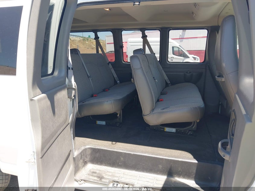 2017 Chevrolet Express 3500 VIN 1GAZGPFF8H1305512 IAAI salvage auction — NORMAL WEAR, Sf97 (California), sold $14,100 on 2026-07-28 (photo 8)
