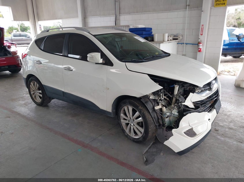 2011 Hyundai Tucson VIN KM8JU3AC3BU134883 IAAI salvage auction — FRONT END, Rebuildable (Florida), sold $550 on 2026-07-22 (photo 1)