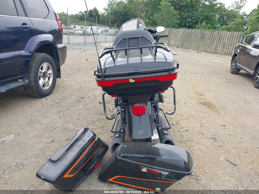 2022 Harley-davidson Electra glide VIN 1HD1KEF12NB674107 IAAI salvage auction — LEFT & RIGHT, Salvage (Tennessee), sold $8,700 on 2026-07-15 (photo 6)