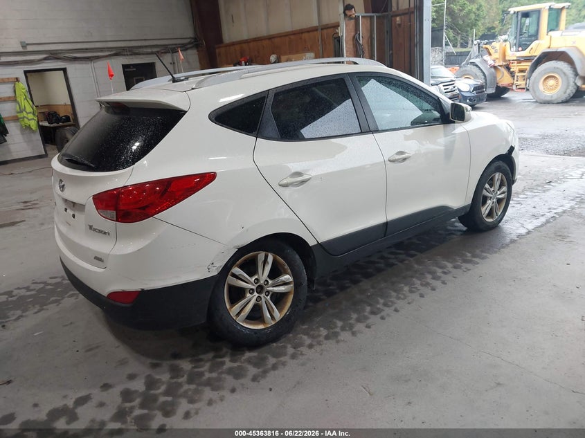 2013 Hyundai Tucson VIN KM8JUCAC9DU696788 IAAI salvage auction — RIGHT REAR, Mv-907A (New York), sold $1,050 on 2026-07-15 (photo 4)