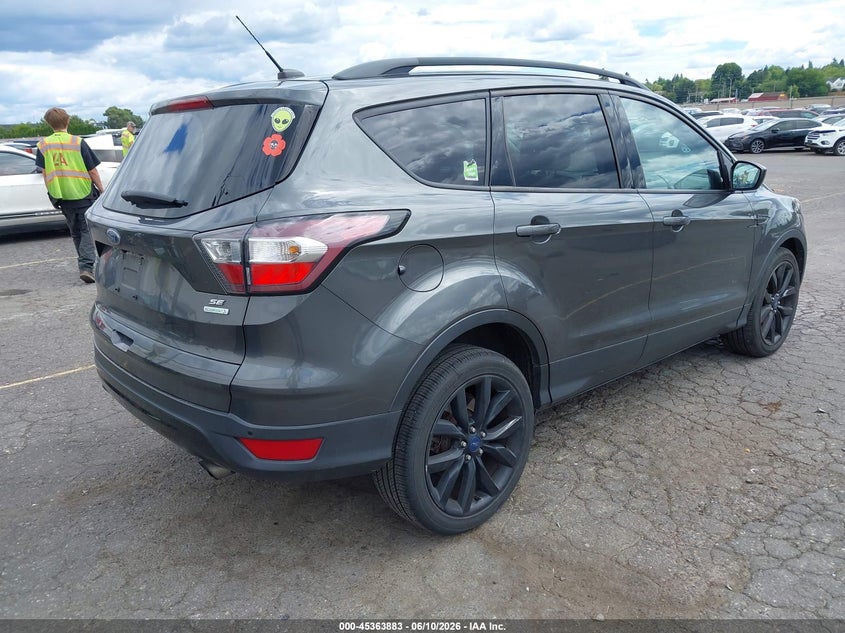 2017 Ford Escape VIN 1FMCU0GD5HUA46594 IAAI salvage auction — NORMAL WEAR, Clear-Dealer Only (Oregon), sold $1,625 on 2026-07-09 (photo 4)