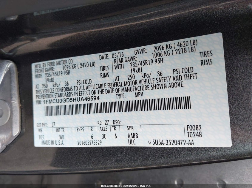 2017 Ford Escape VIN 1FMCU0GD5HUA46594 IAAI salvage auction — NORMAL WEAR, Clear-Dealer Only (Oregon), sold $1,625 on 2026-07-09 (photo 9)