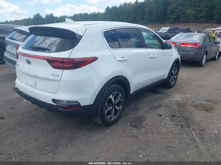 2020 Kia Sportage VIN KNDPMCACXL7781697 IAAI salvage auction — RIGHT SIDE, Salvage Title, sold $3,200 on 2026-07-31 (photo 4)