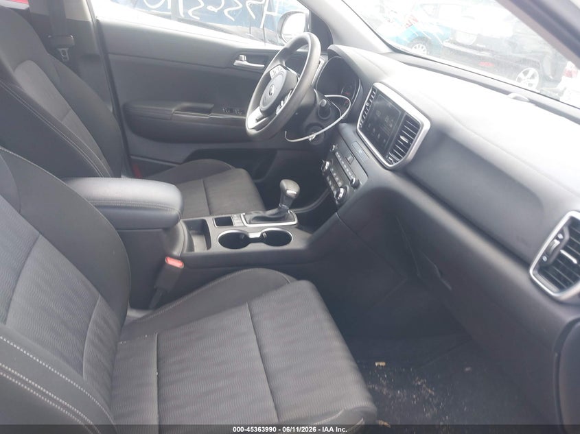 2020 Kia Sportage VIN KNDPMCACXL7781697 IAAI salvage auction — RIGHT SIDE, Salvage Title, sold $3,200 on 2026-07-31 (photo 5)