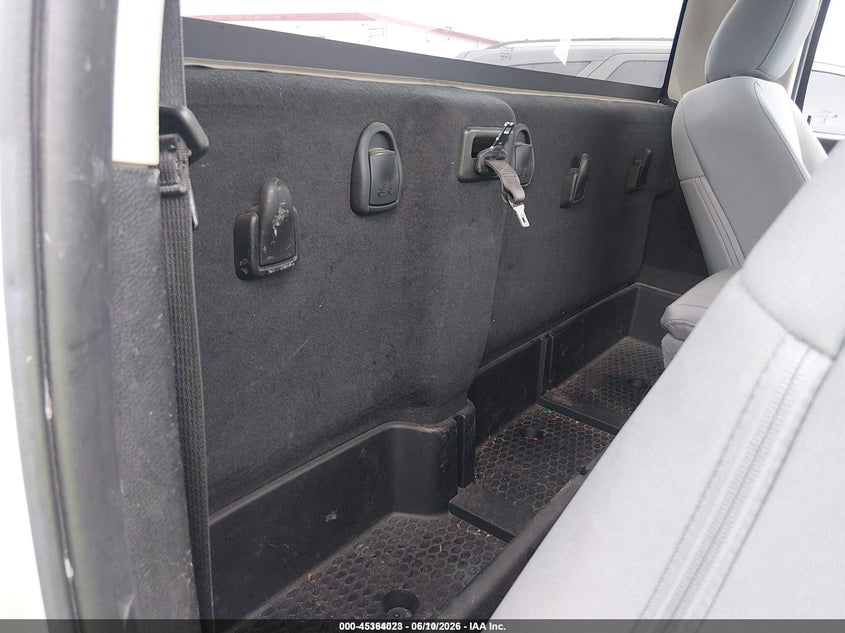 2019 Ram 1500 VIN 3C6JR6DG1KG502851 IAAI salvage auction — NORMAL WEAR, SF97 (Illinois), sold $13,100 on 2026-07-09 (photo 8)