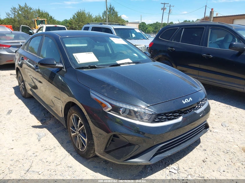 2024 Kia Forte VIN 3KPF24AD4RE752639 IAAI salvage auction — REAR END, Salvage Title, sold $3,800 on 2026-07-27 (photo 1)