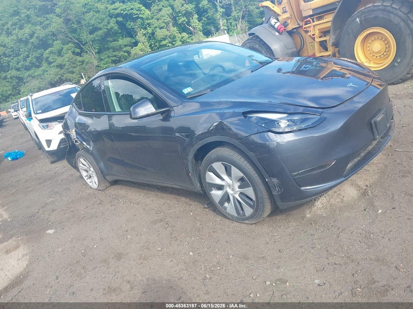 2024 Tesla Model y VIN 7SAYGDEE4RA274441 IAAI salvage auction — RIGHT REAR, Salvage (Massachusetts), sold $12,800 on 2026-07-30 (photo 1)