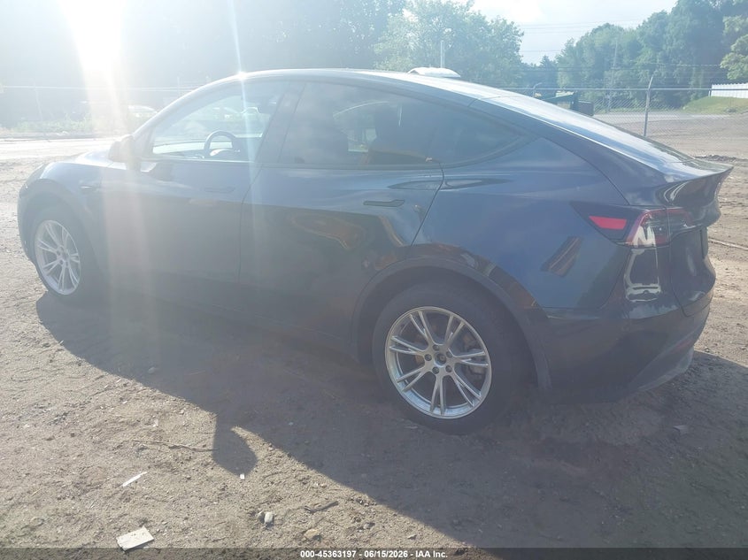 2024 Tesla Model y VIN 7SAYGDEE4RA274441 IAAI salvage auction — RIGHT REAR, Salvage (Massachusetts), sold $12,800 on 2026-07-30 (photo 3)