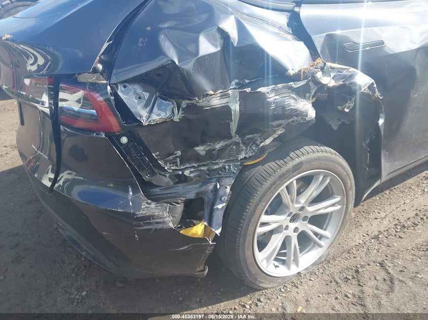 2024 Tesla Model y VIN 7SAYGDEE4RA274441 IAAI salvage auction — RIGHT REAR, Salvage (Massachusetts), sold $12,800 on 2026-07-30 (photo 6)
