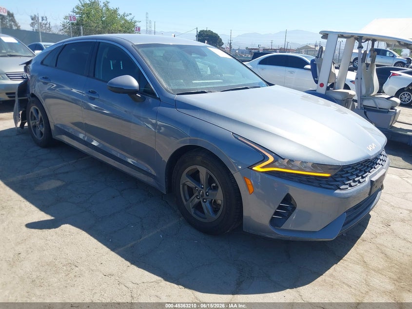 2022 Kia K5 VIN 5XXG24J24NG150022 IAAI salvage auction — LEFT REAR, Salvage Title, sold $3,400 on 2026-08-02 (photo 1)