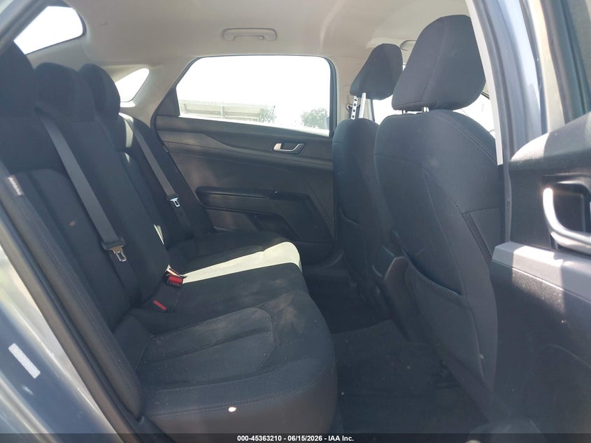 2022 Kia K5 VIN 5XXG24J24NG150022 IAAI salvage auction — LEFT REAR, Salvage Title, sold $3,400 on 2026-08-02 (photo 8)