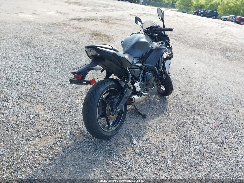 2024 Kawasaki Ninja VIN ML5EXEP14RDAC6869 IAAI salvage auction — FRONT END, Salvage (Mississippi), sold $900 on 2026-07-28 (photo 4)