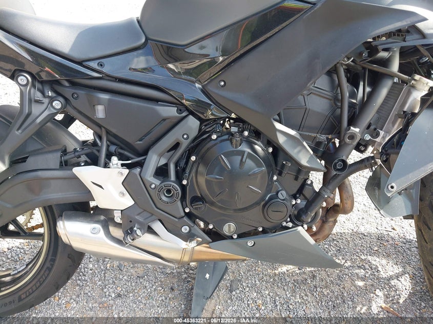 2024 Kawasaki Ninja VIN ML5EXEP14RDAC6869 IAAI salvage auction — FRONT END, Salvage (Mississippi), sold $900 on 2026-07-28 (photo 8)