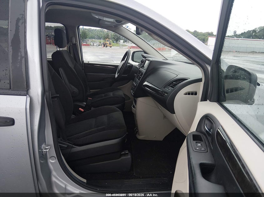 2019 Dodge Grand caravan VIN 2C4RDGBG2KR669281 IAAI salvage auction — NORMAL WEAR, SF97 (Illinois), sold $7,200 on 2026-07-09 (photo 5)