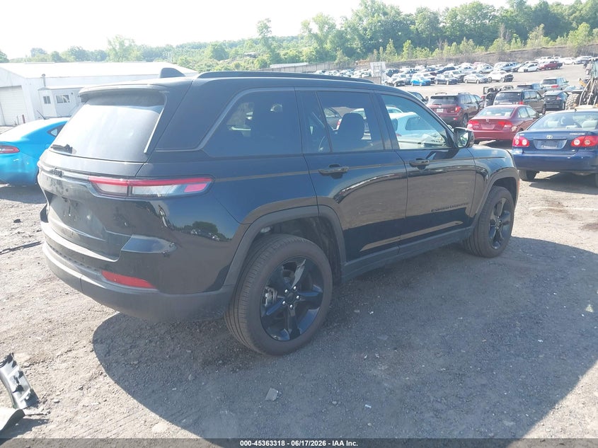 2026 Jeep Grand cherokee VIN 1C4RJHBR0TC210311 IAAI salvage auction — FRONT END, Salvage Title, sold $15,600 on 2026-08-01 (photo 4)