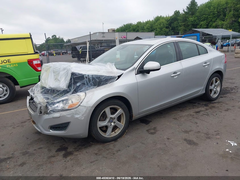 2012 Volvo S60 VIN YV1622FS1C2030975 IAAI salvage auction — FRONT END, Salvage Title, sold $350 on 2026-07-23 (photo 2)