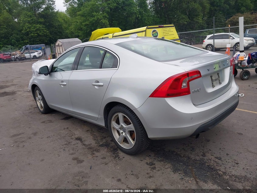 2012 Volvo S60 VIN YV1622FS1C2030975 IAAI salvage auction — FRONT END, Salvage Title, sold $350 on 2026-07-23 (photo 3)