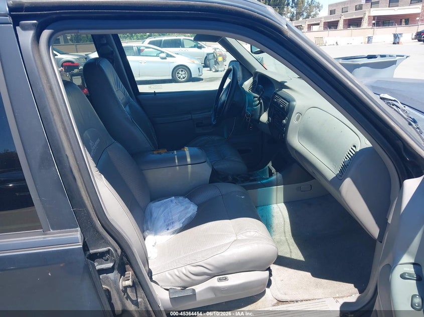 1998 Mercury Mountaineer VIN 4M2ZU55P5WUJ37543 IAAI salvage auction — NORMAL WEAR, Clear - Dealer Only (California), sold $250 on 2026-07-29 (photo 5)