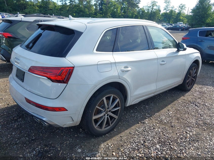 2021 Audi Sq5 VIN WA1B4AFY4M2025424 IAAI salvage auction — WATER/FLOOD, Salvage Title, sold $11,750 on 2026-07-21 (photo 4)