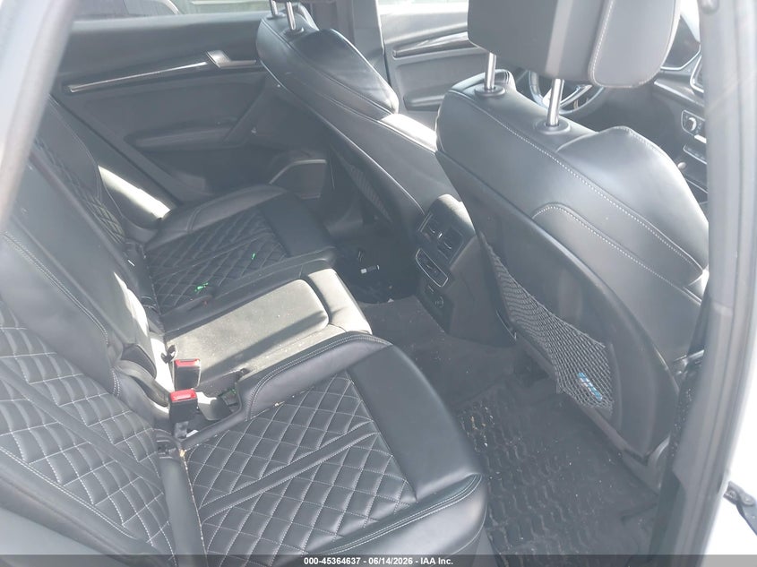 2021 Audi Sq5 VIN WA1B4AFY4M2025424 IAAI salvage auction — WATER/FLOOD, Salvage Title, sold $11,750 on 2026-07-21 (photo 8)