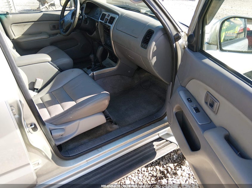2001 Toyota 4runner VIN JT3HN86R010353322 IAAI salvage auction — FRONT & REAR, Salvage (Kentucky), sold $1,250 on 2026-07-24 (photo 5)