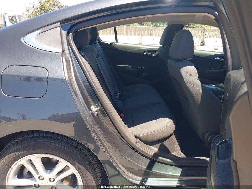 2017 Chevrolet Cruze VIN 1G1BE5SM7H7225552 IAAI salvage auction — RIGHT FRONT, Salvage (California), sold $1,550 on 2026-07-27 (photo 8)