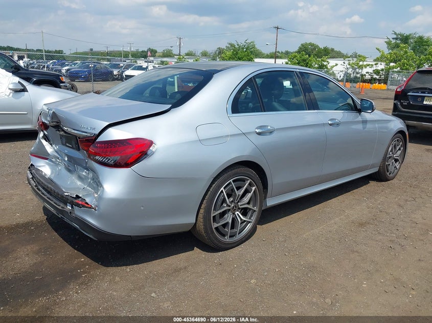 2021 Mercedes-benz E-klasse VIN W1KZF8EB6MA872901 IAAI salvage auction — REAR END, Salvage (Idaho), sold $19,100 on 2026-07-13 (photo 4)