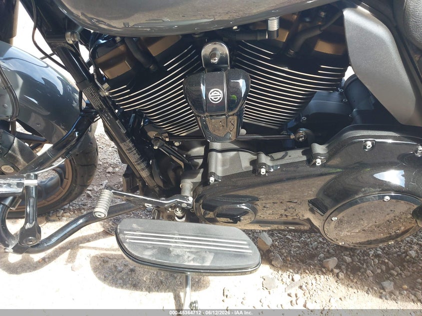 2022 Harley-davidson Street glide VIN 1HD1ABL13NB643101 IAAI salvage auction — FRONT END, Salvage Title, sold $8,900 on 2026-09-01 (photo 9)