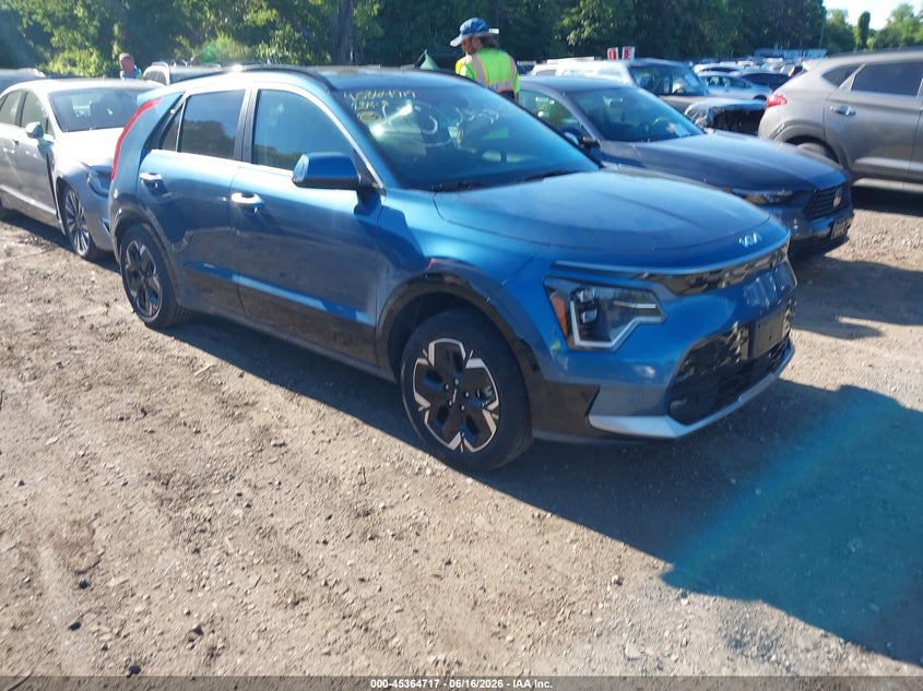 2023 Kia Niro VIN KNDCT3L13P5048454 IAAI salvage auction — UNKNOWN, Salvage Title, sold $7,000 on 2026-07-30 (photo 1)