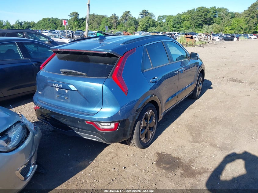 2023 Kia Niro VIN KNDCT3L13P5048454 IAAI salvage auction — UNKNOWN, Salvage Title, sold $7,000 on 2026-07-30 (photo 4)