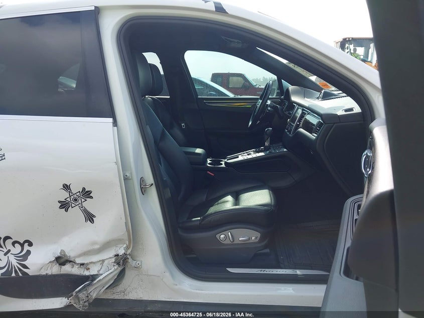 2015 Porsche Macan VIN WP1AB2A54FLB71571 IAAI salvage auction — SIDE, Salvage (Texas), sold $4,300 on 2026-09-03 (photo 5)