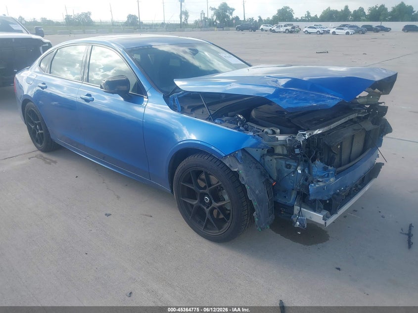 2020 Volvo S90 VIN LVYA22MT7LP175025 IAAI salvage auction — FRONT END, Salvage (Texas), sold $7,700 on 2026-07-31 (photo 1)