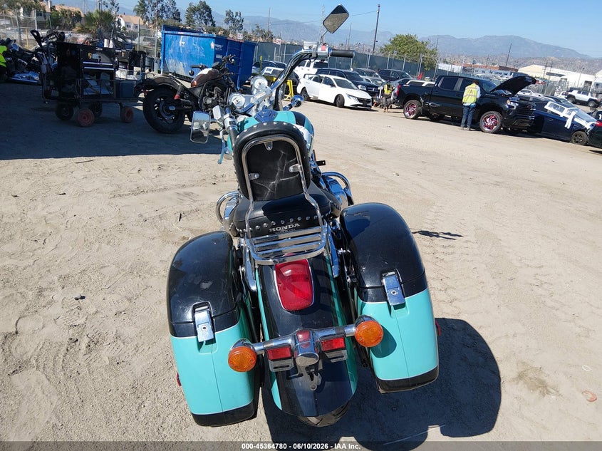 1998 Honda Gl VIN 1HFSC3444WA100139 IAAI salvage auction — FRONT END, Salvage (California), sold $1,050 on 2026-07-08 (photo 6)